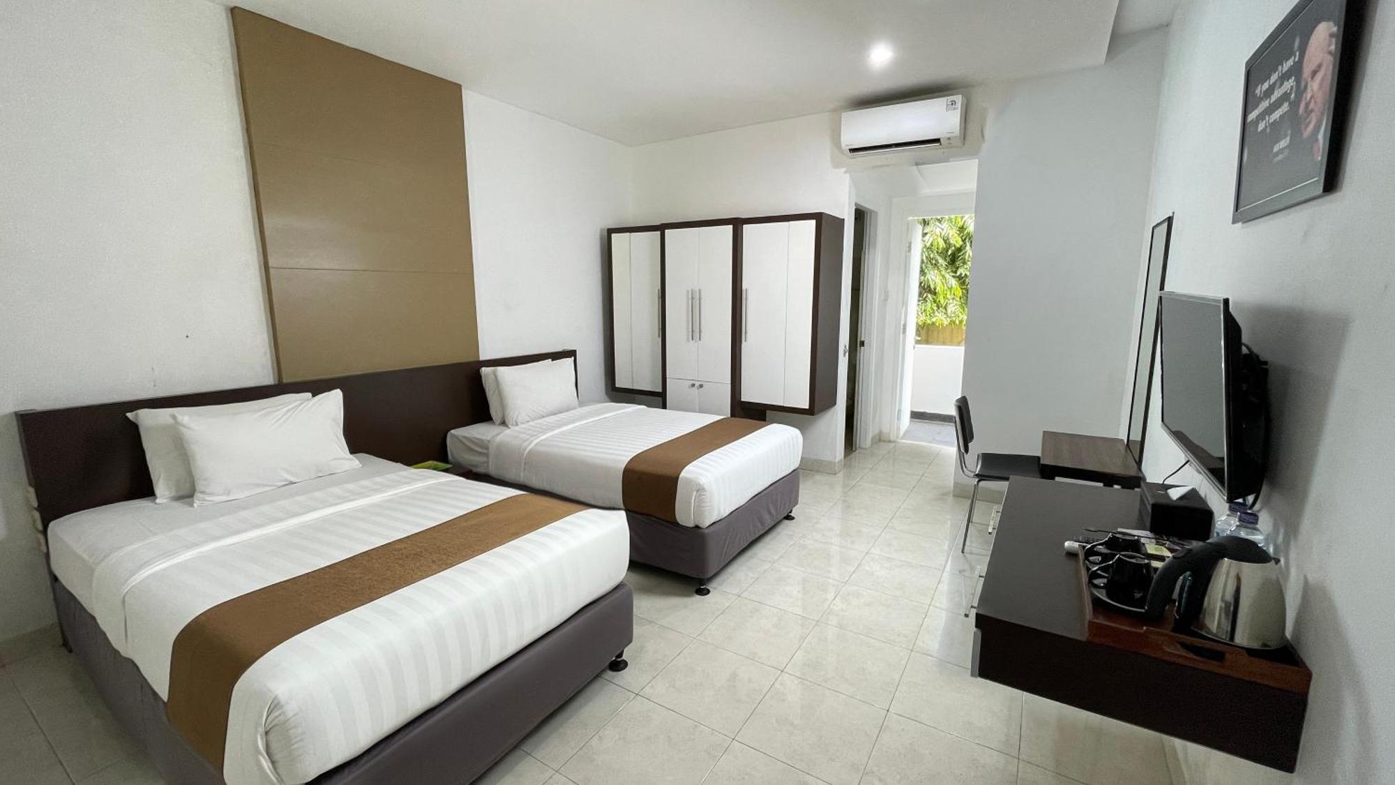 Lpp Convention Hotel Demangan Pakualaman Exterior photo